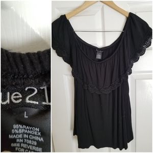 💝Rue 21 Off the shoulder top